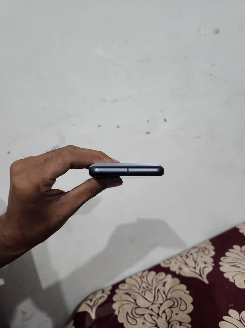 Google Pixel 8 3