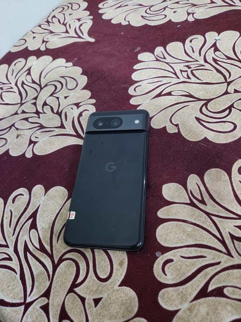 Google Pixel 8 5