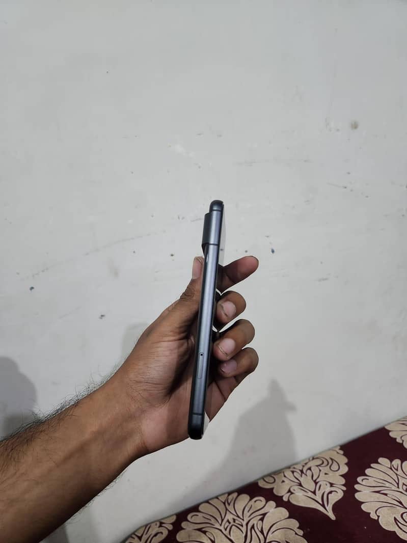 Google Pixel 8 6
