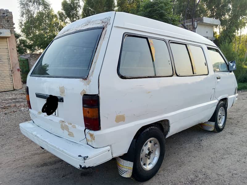 Toyota Lite Ace 1990 10