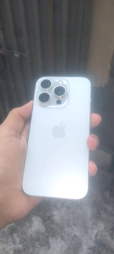 Apple iPhone 15 Pro