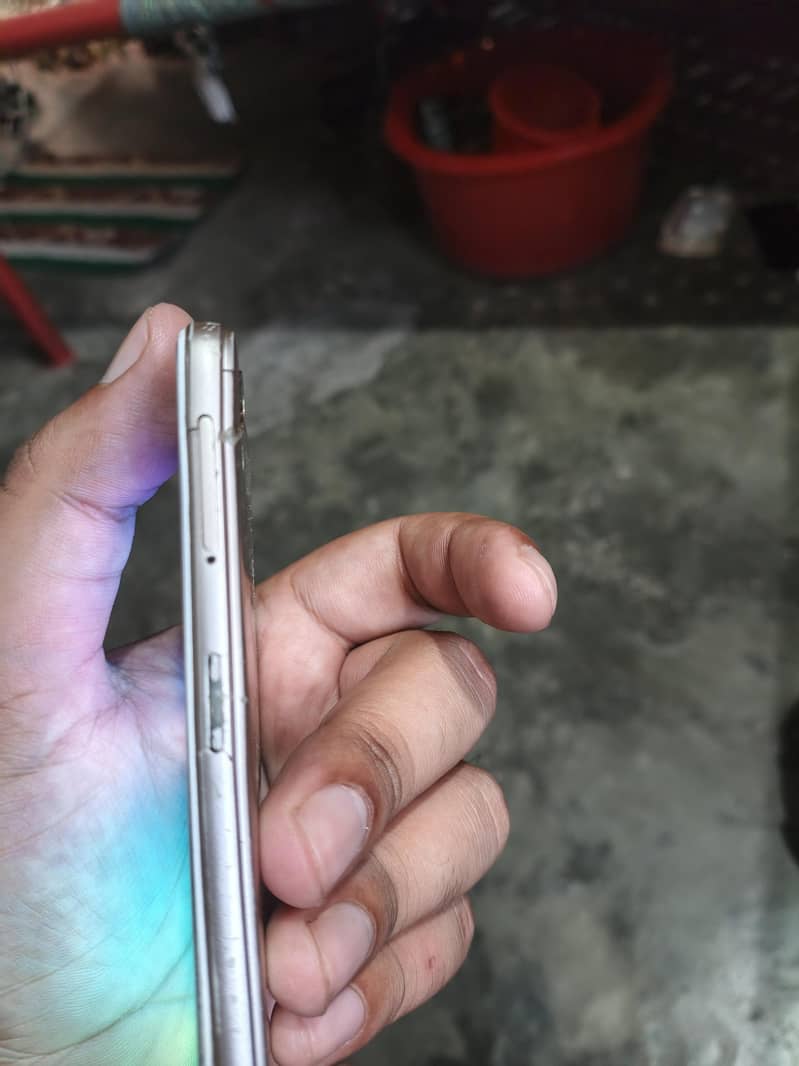 OPPO A37 4