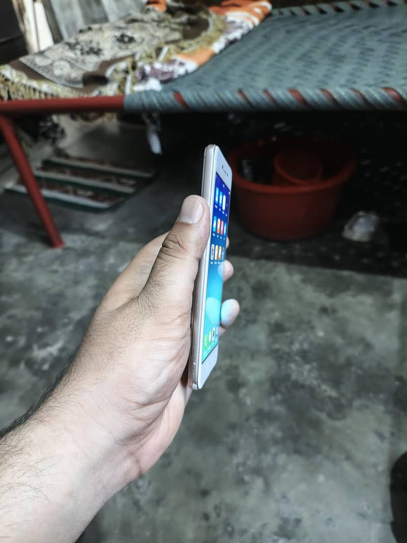 OPPO A37 7