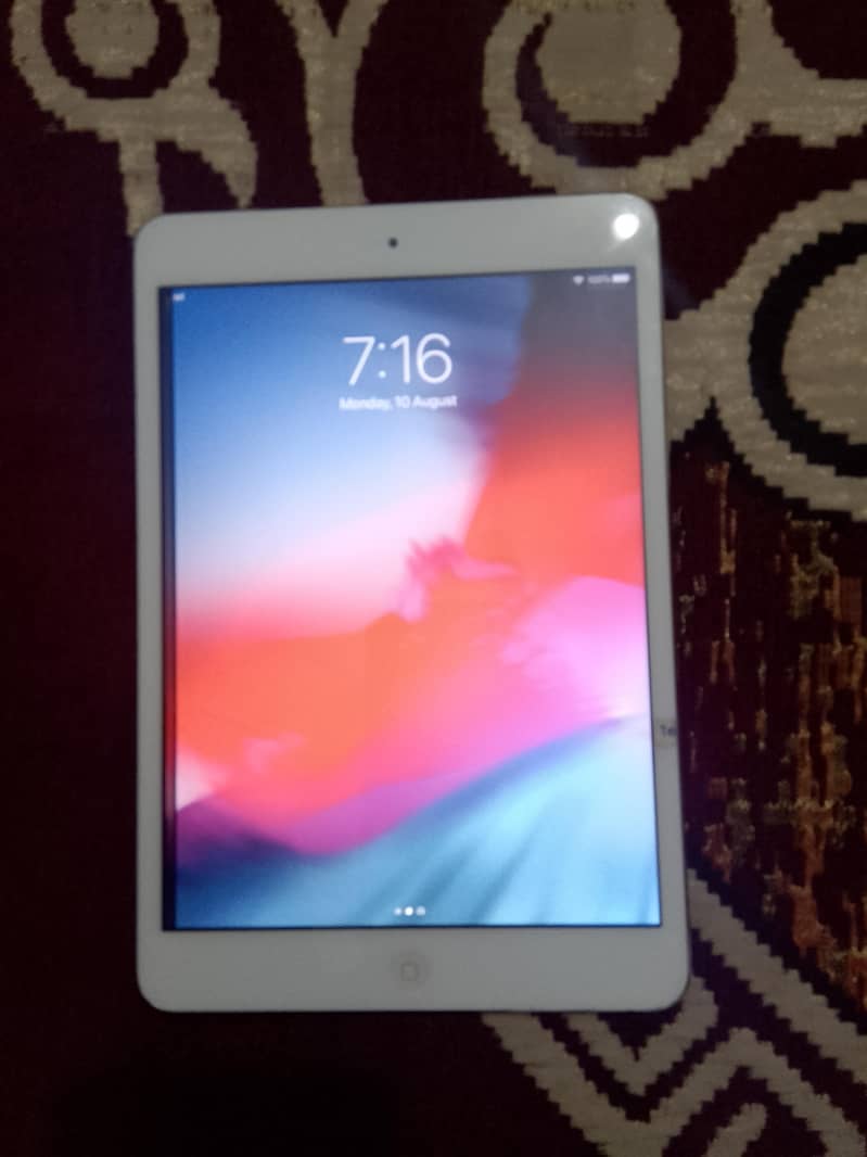apple ipad mini 2 mint condition 6