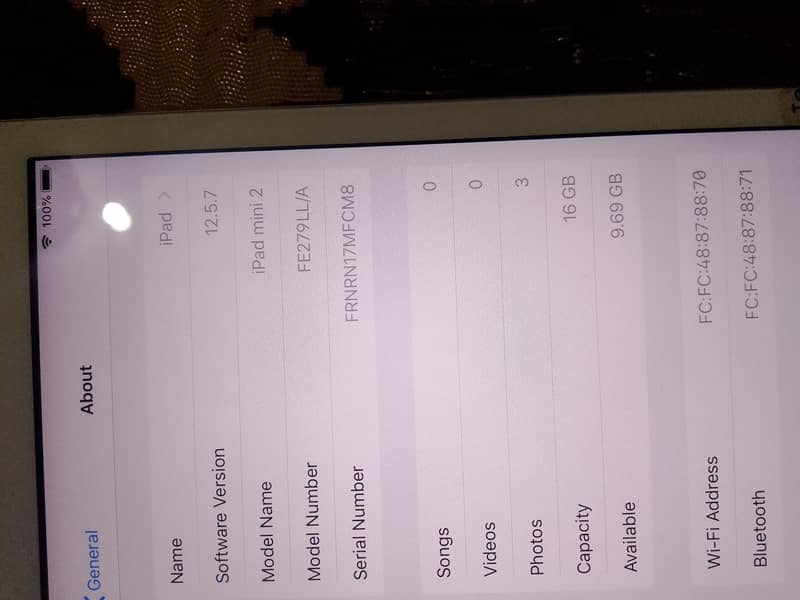 apple ipad mini 2 mint condition 8