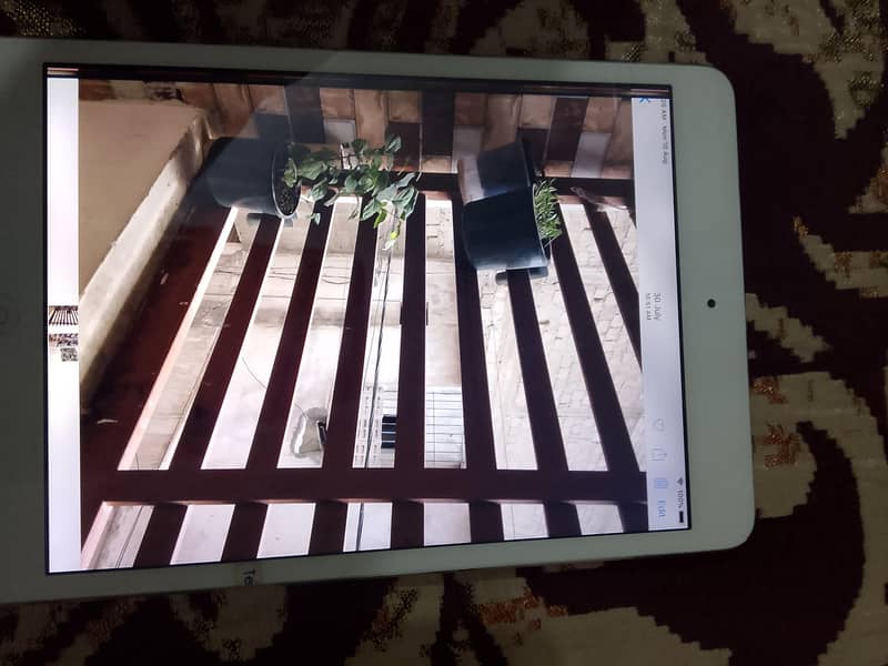 apple ipad mini 2 mint condition 9