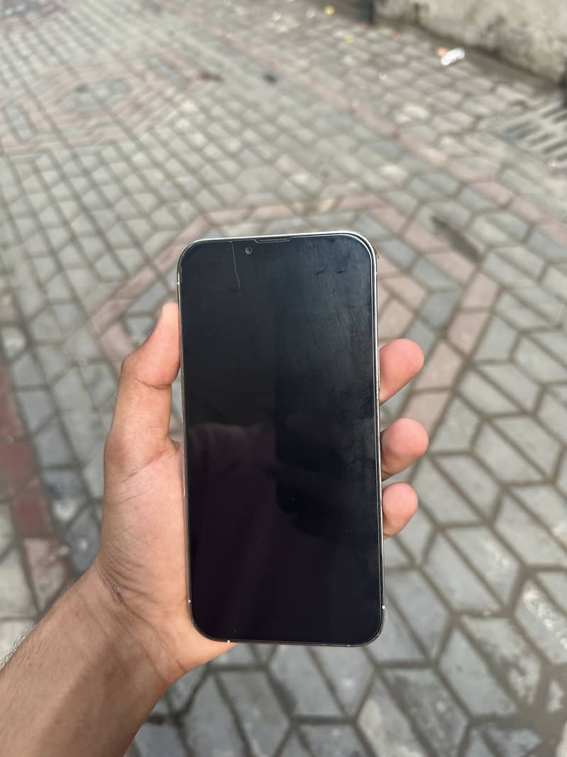 Apple iPhone 13 Pro Max 7