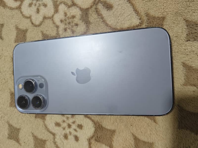 iPhone 13 pro max 0