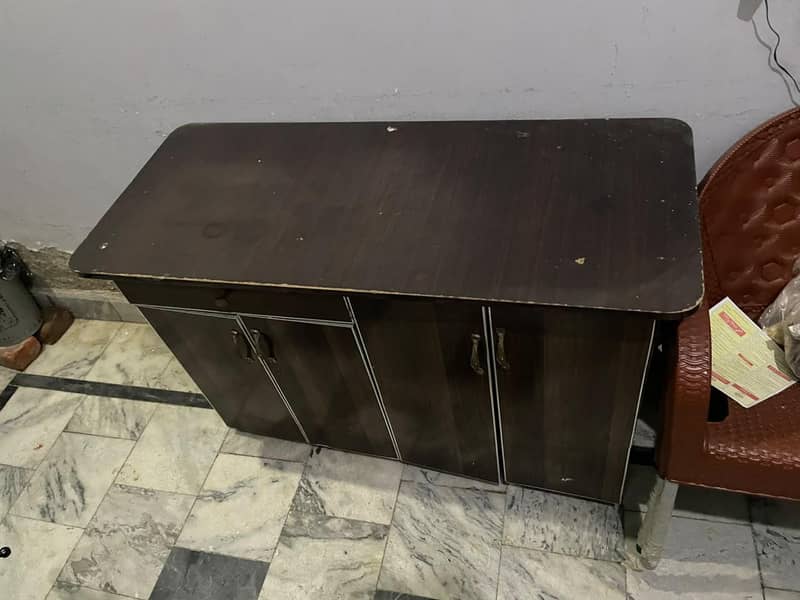 iron Stand table 1