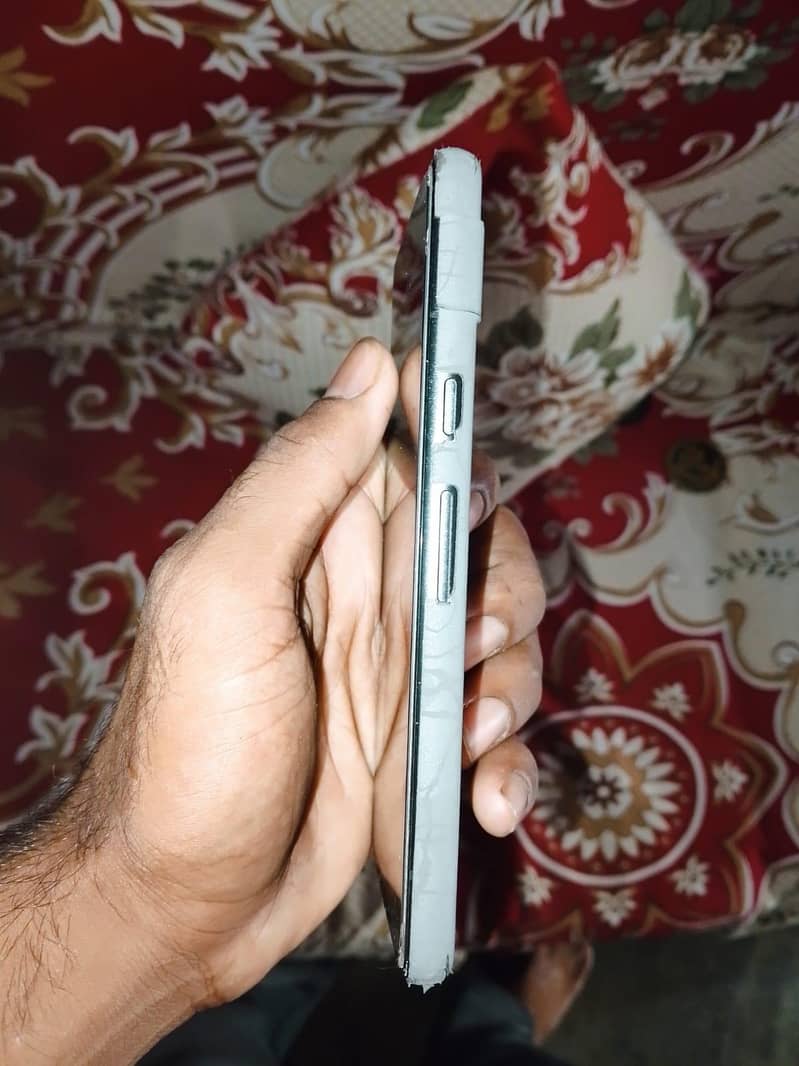 Google Pixel 7a 2