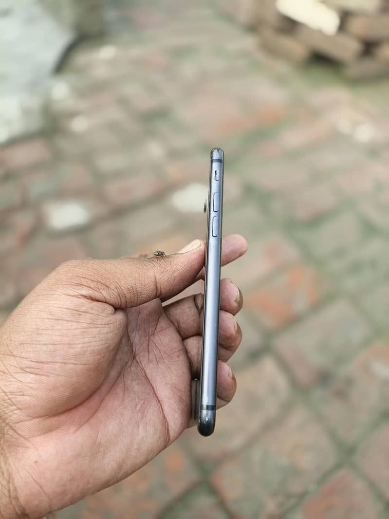 Apple iPhone 8 2