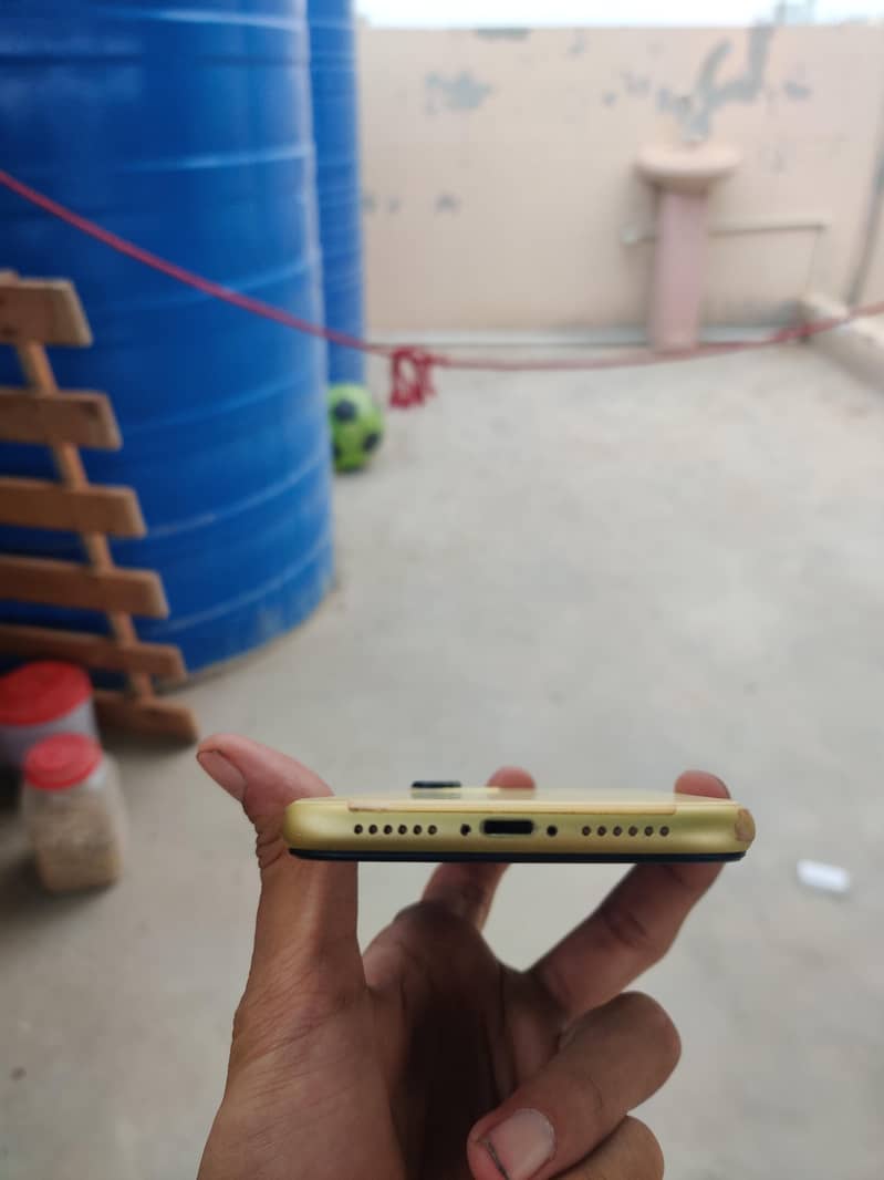 Apple iPhone 11 2