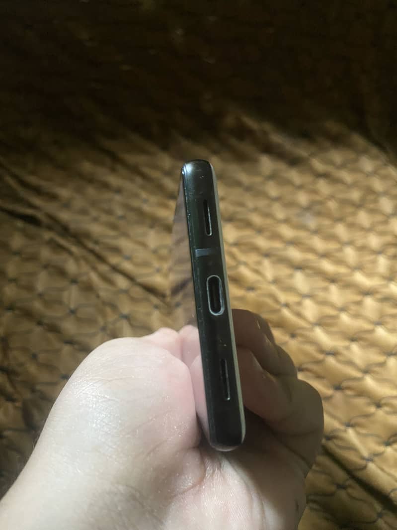 Google Pixel 6a 5