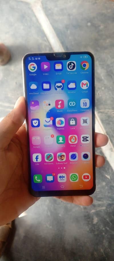 Vivo V9 4/64 in good condition
