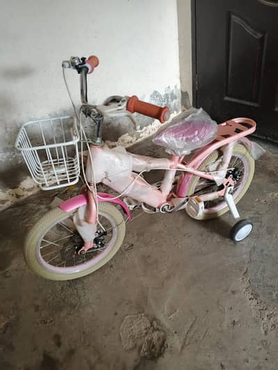 one hand used cycle