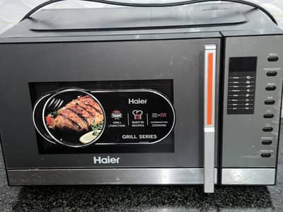 Electric Oven in Excellent Condition – Slightly Used
