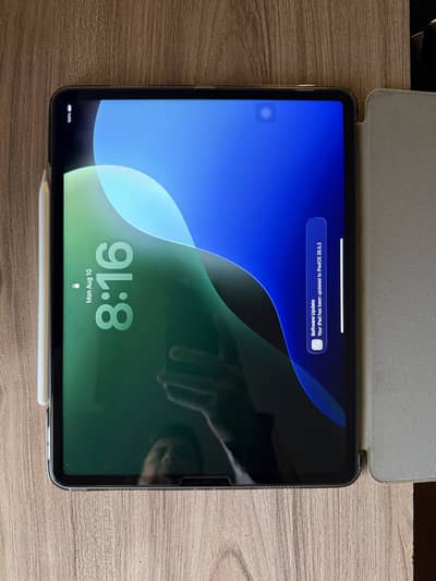 Ipad Pro 13 inch - 5th Generation