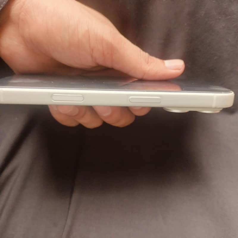 Apple iPhone 17 Pro 4