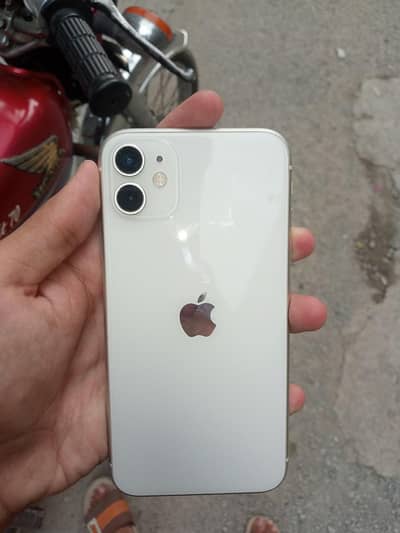 IPhone 11 (Box + Factory Unlock)