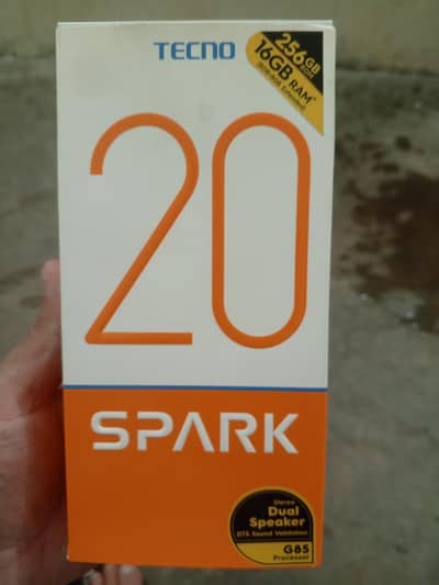 Tecno spark 20 for sell