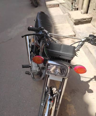 Honda 125cc 2016 model only WhatsApp 03=21=37=200=86