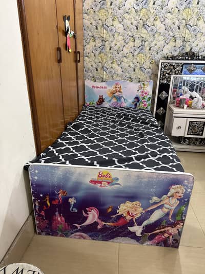 Baby bed barbie without mattress