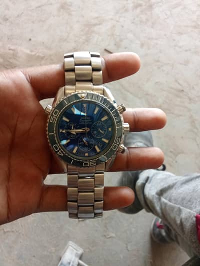 watch selling