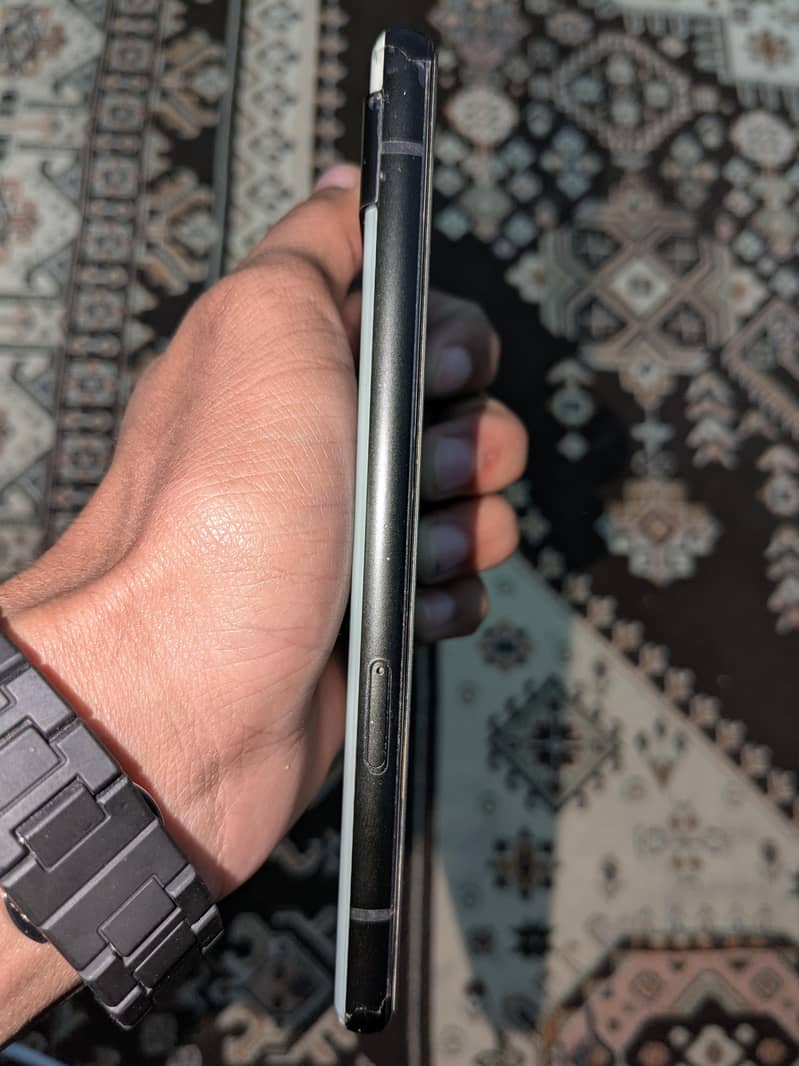 Google Pixel 6a 5
