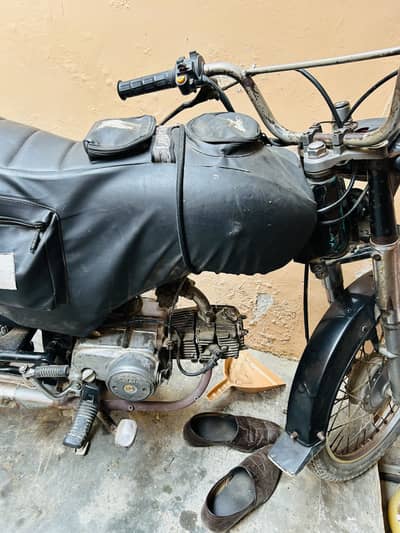 Superstar 2011 Model 70cc bike available for sale.