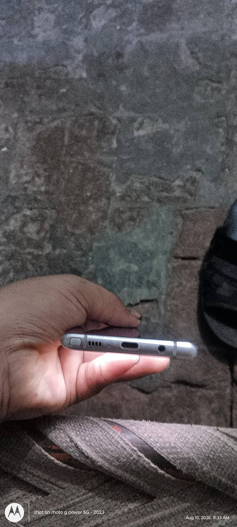 Samsung Mobile Note 9 4