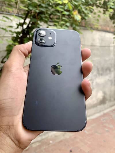 Apple iPhone 12