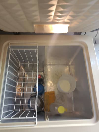 Dawlance 2 Door chest freezer perfect cooling
