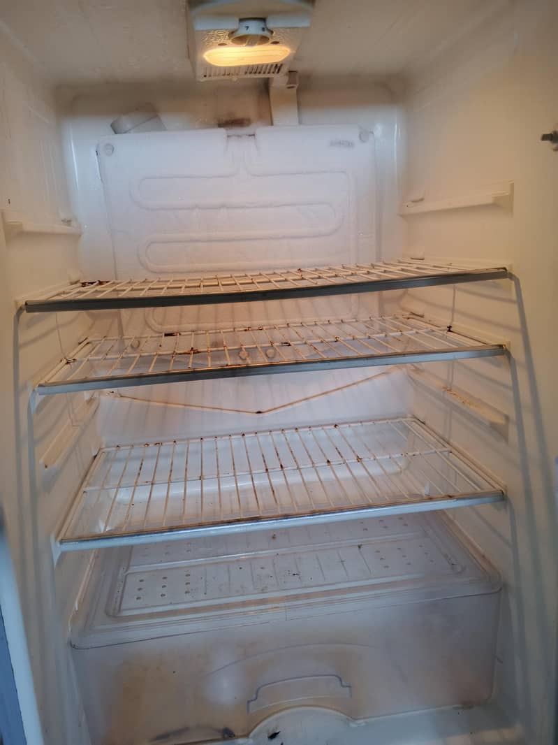 Dawlance fridge 9