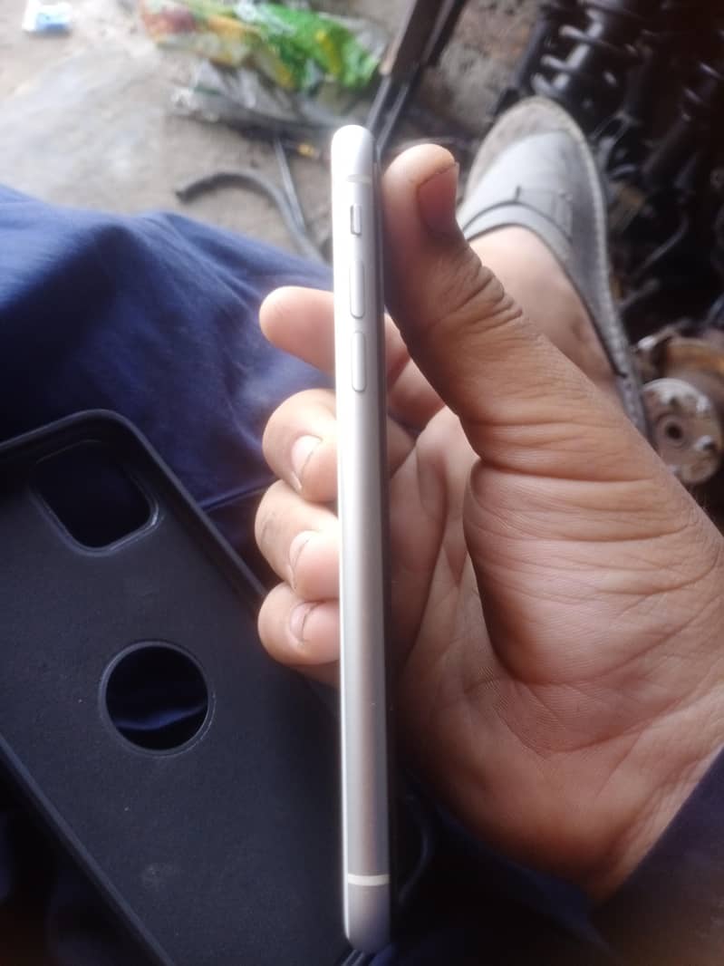 iphone 11 3