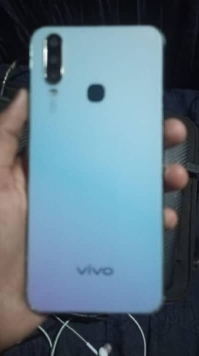 Vivo Y17