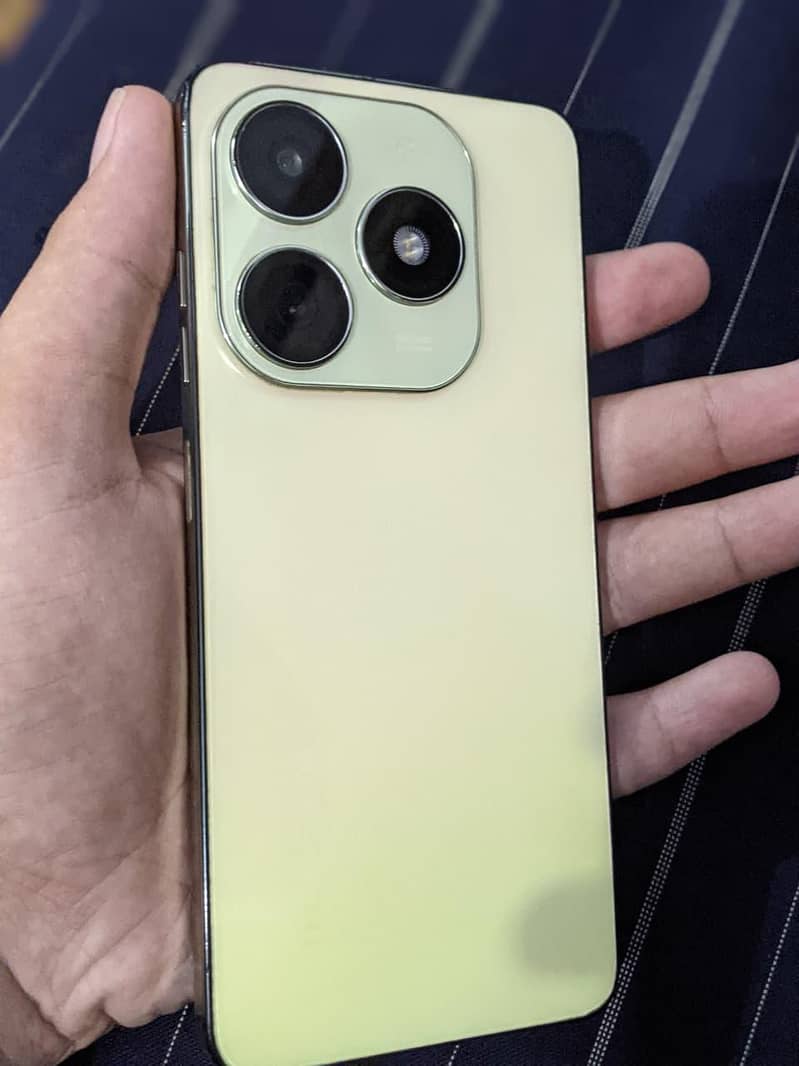 Tecno Spark 20 6