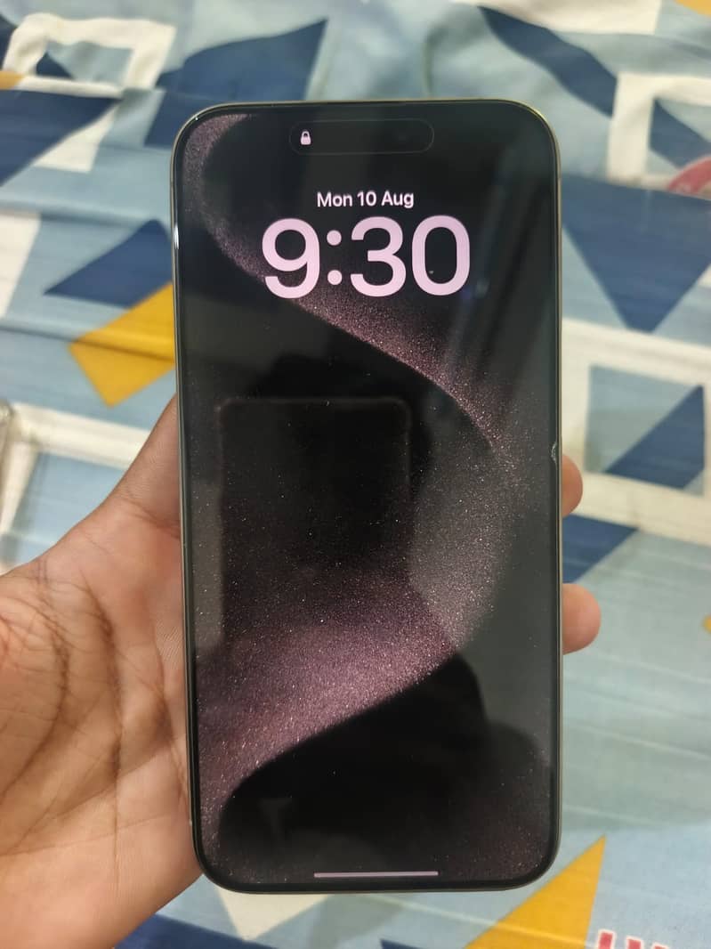 Apple iPhone 15 Pro Max 1