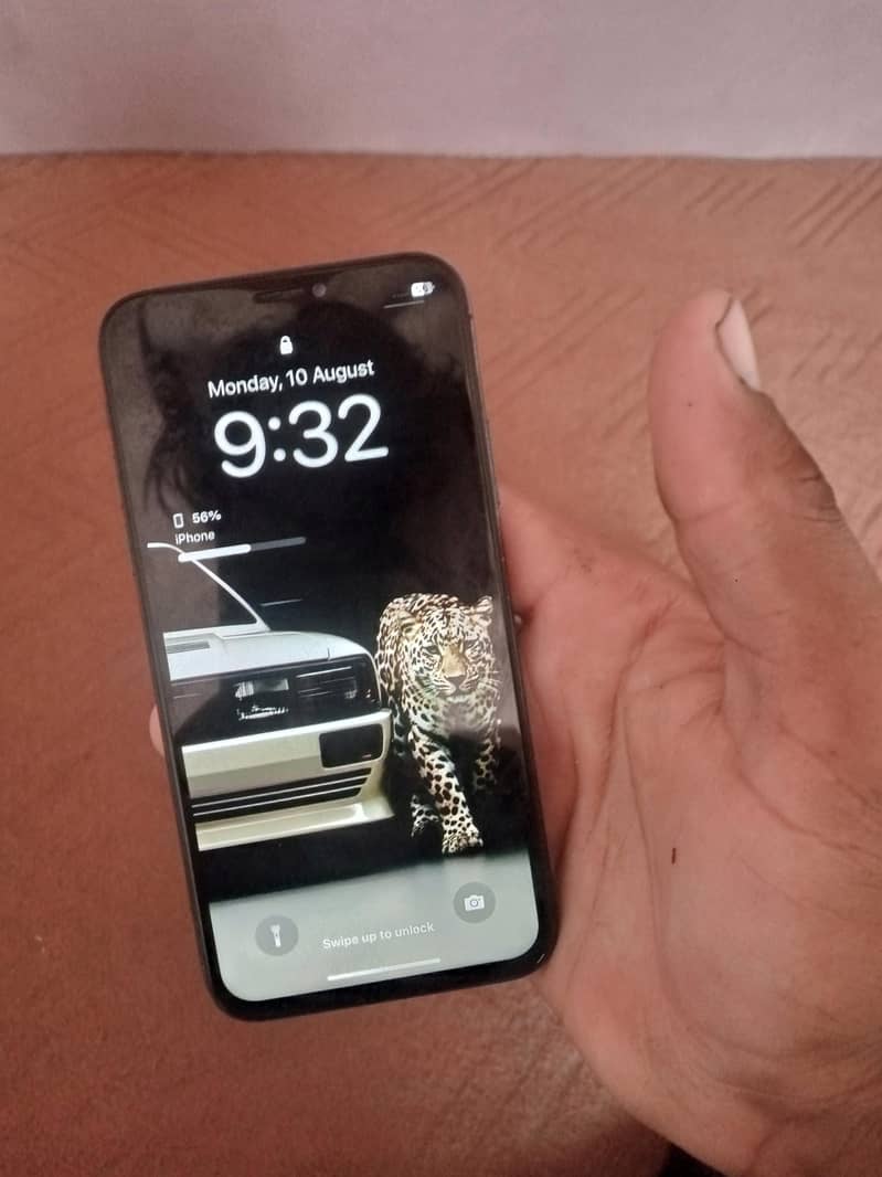 Apple iPhone X 3