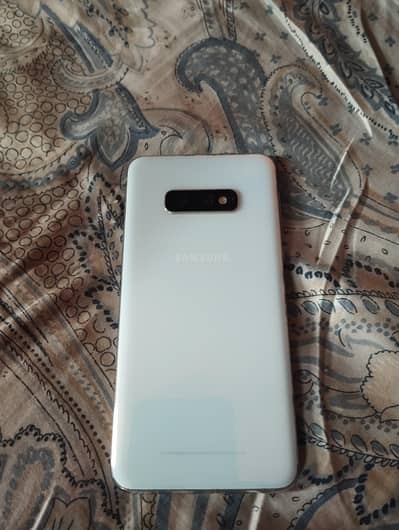 Samsung Mobile S10e