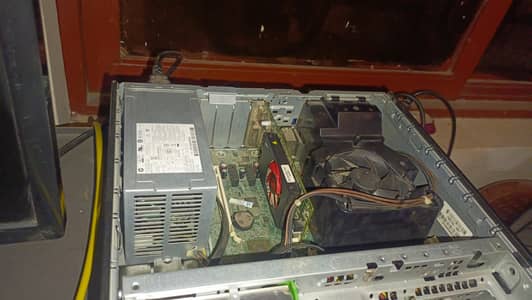HP Elite disk SFF pc with little gaming specs