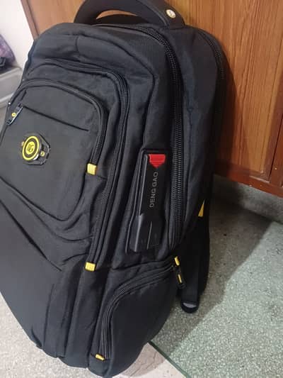 DengGao Premium Laptop Backpack – Almost New (Used 1 Day) – Rs. 7,500