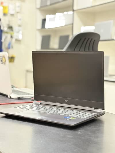 Hp Victus Ryzen 5 5600H Nvidia RTX 3050 Gaming Laptop