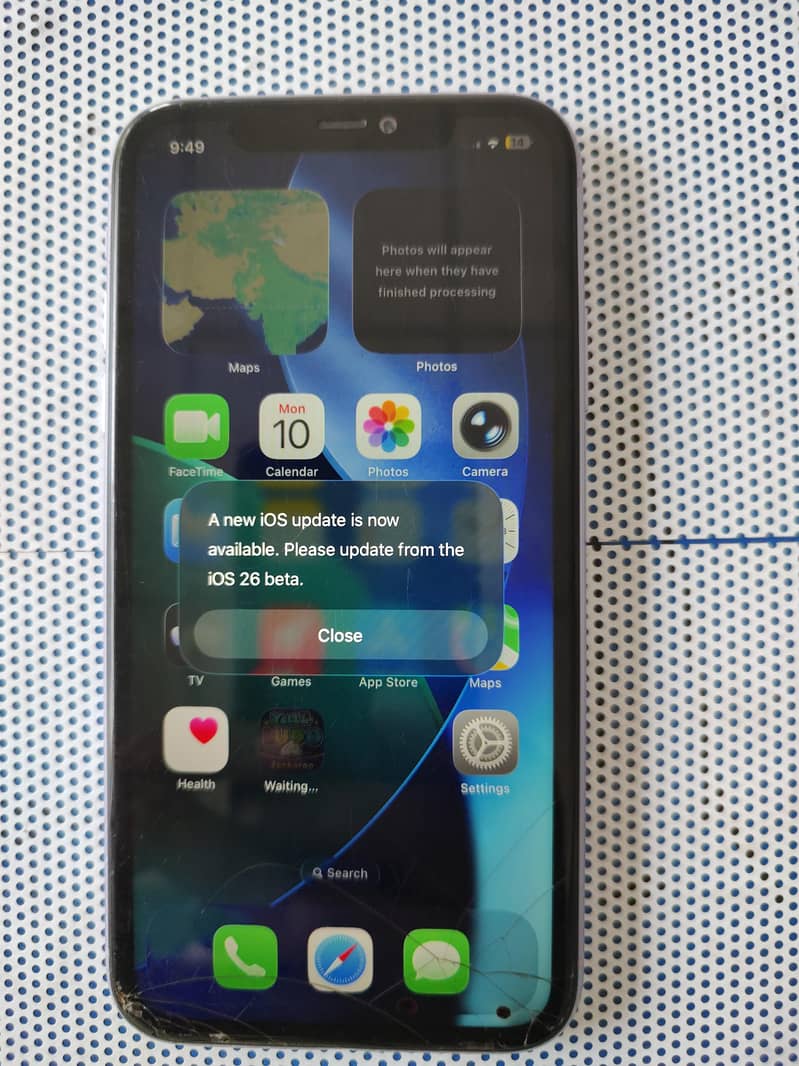 Apple iPhone 11 0