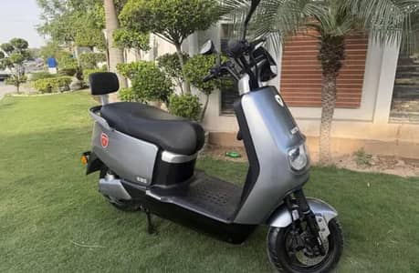 Metro scooty E8S electric bike