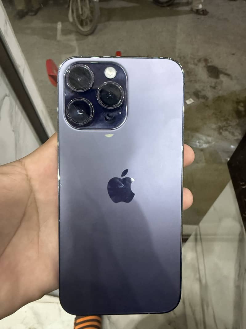 iPhone 14 Pro Max 2