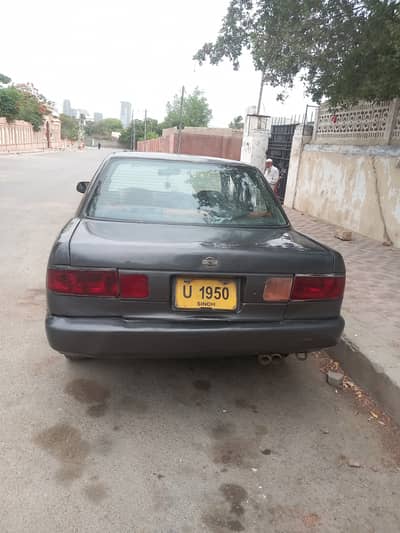 Nissan Sunny 1992