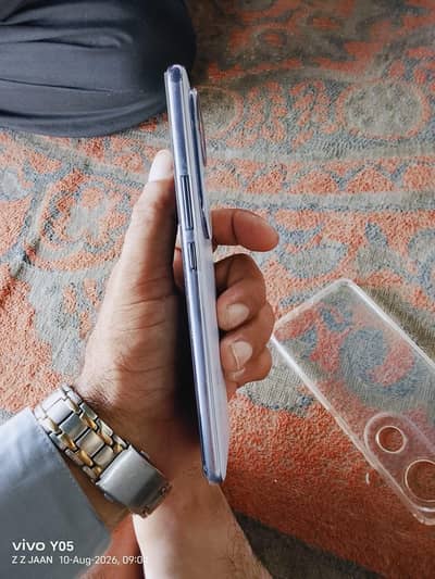 Vivo V50