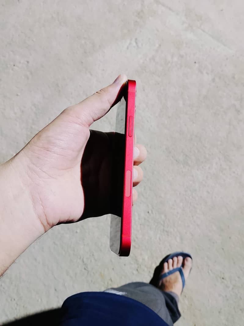 Apple iPhone 12 4