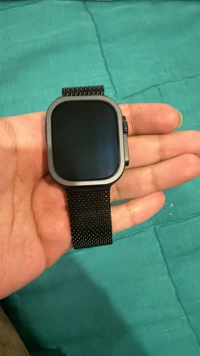 Apple watch Ultra 3 black titanium Milanese loop