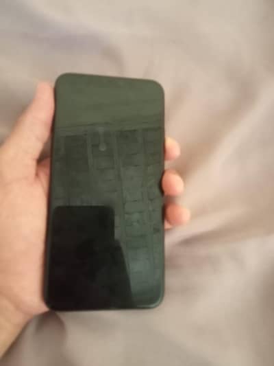iPhone 11 pro max pta aproved read add ful in description then contct